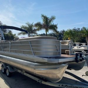 2019 Godfrey Sweetwater 2286